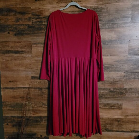 Coldwater Creek Accordion Pleated Maxi Dress Sz 18 Cherry Red Drop Waist Stretch - Picture 2 of 10
